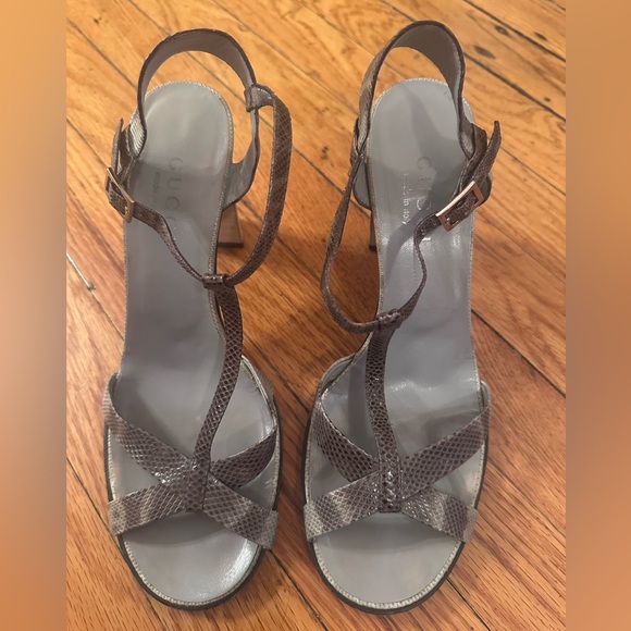 ICONIC GUCCI T STRAP HEELS SANDALS SIZE 8 - Picture 2 of 16